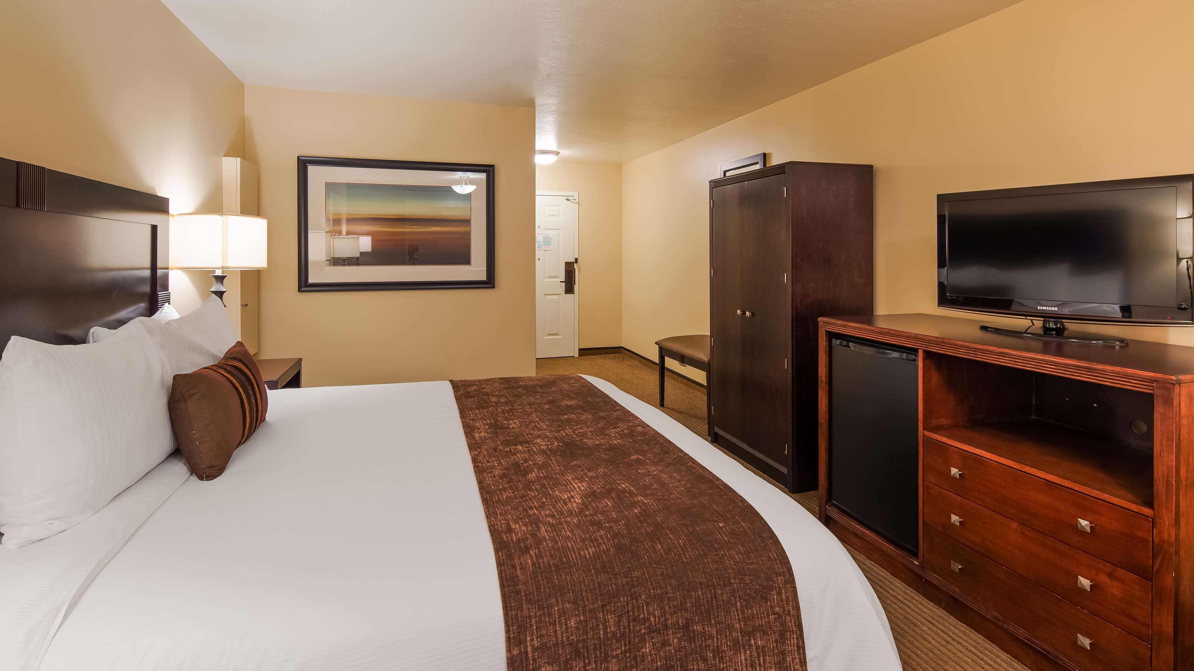 Best Western Plus Cotton Tree Inn North Salt Lake Exterior photo
