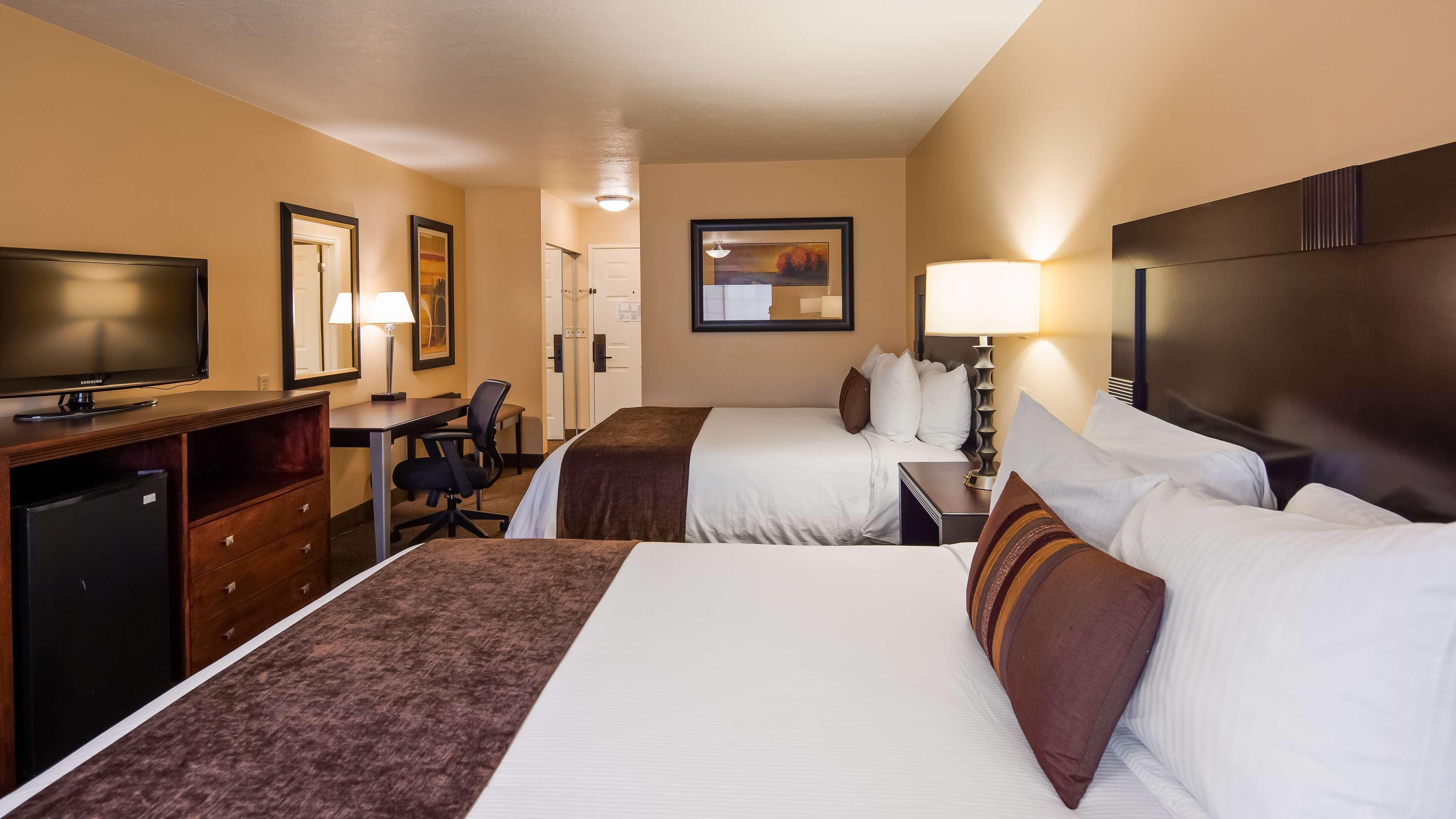 Best Western Plus Cotton Tree Inn North Salt Lake Exterior photo