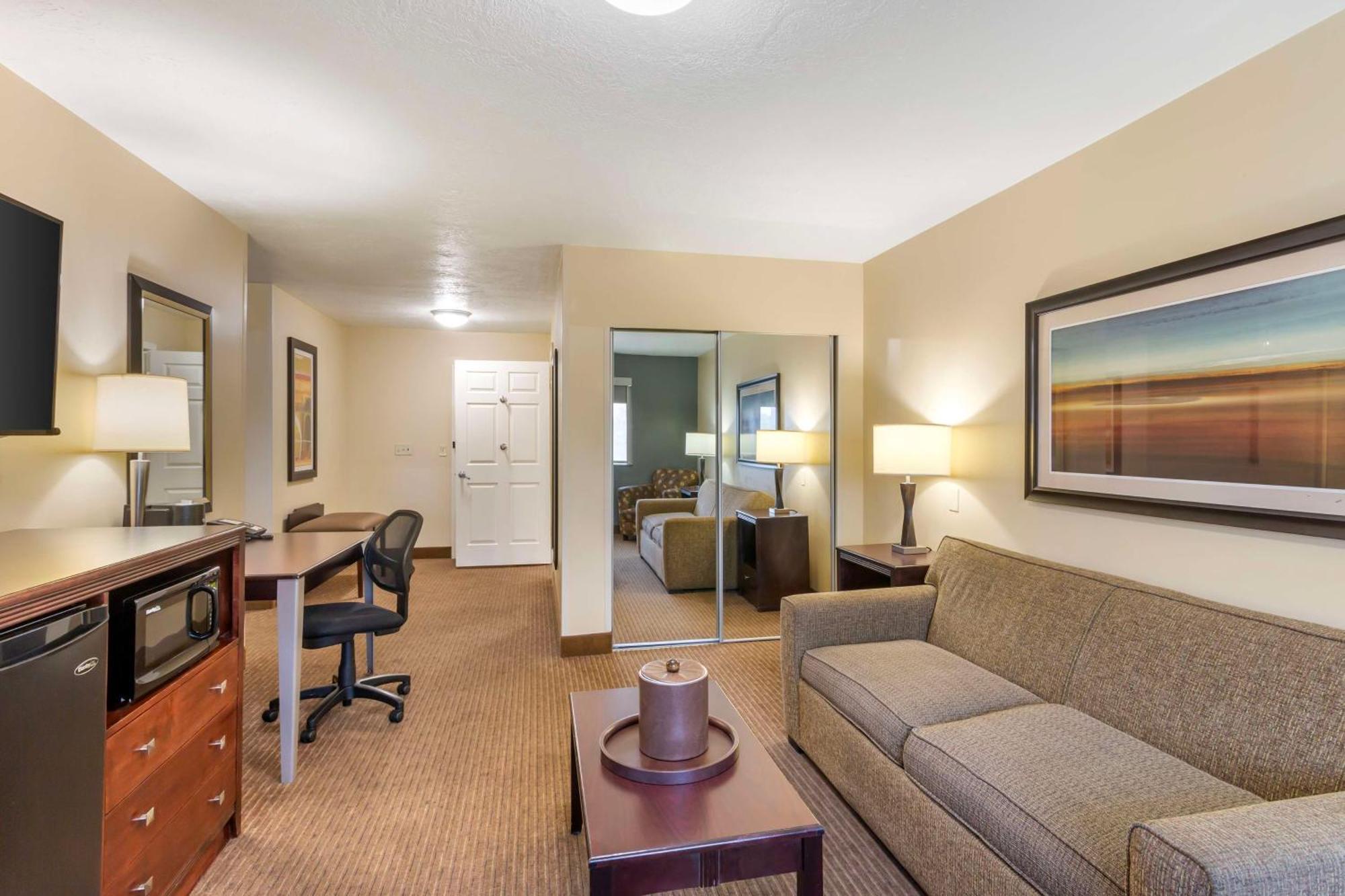 Best Western Plus Cotton Tree Inn North Salt Lake Exterior photo